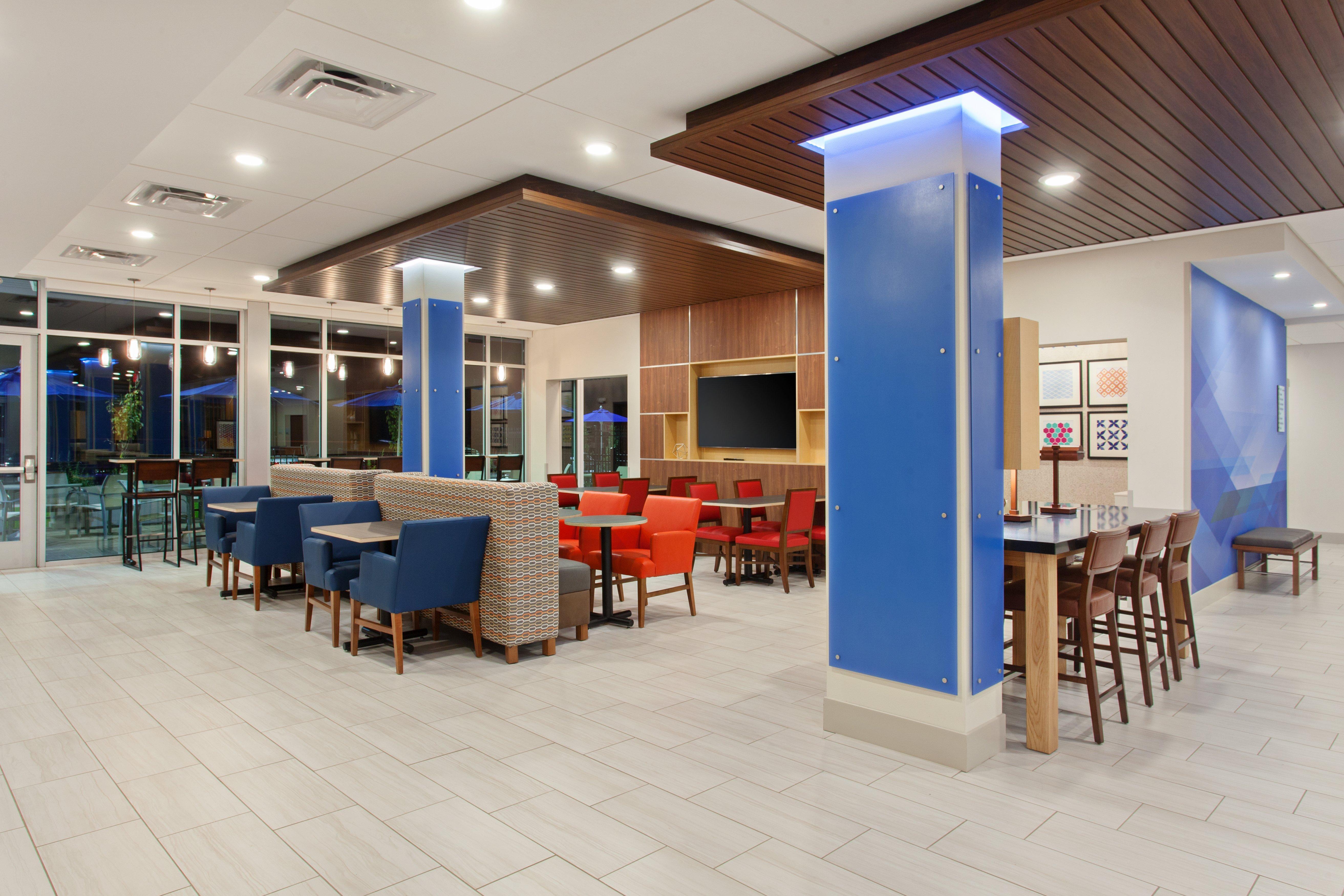 Holiday Inn Express & Suites - Moses Lake By Ihg Exterior foto